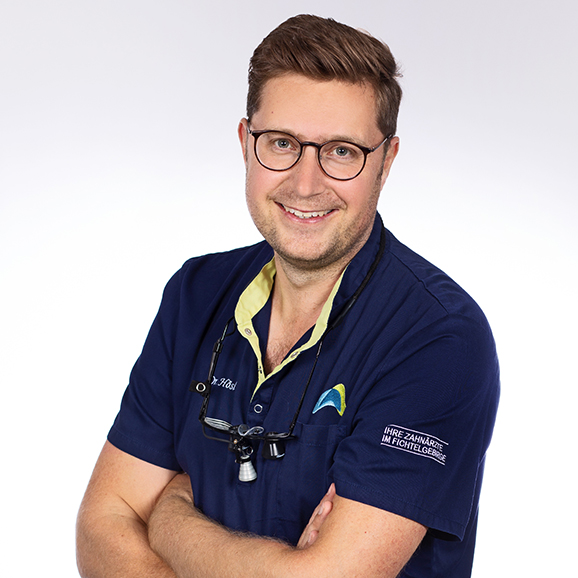Dr. med. dent. Michael Hösl